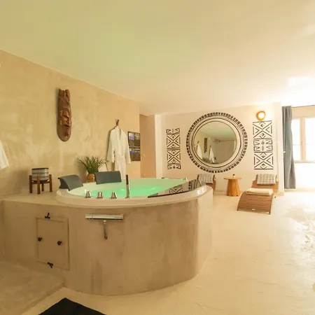 Apartment Afro Ethnic - & Spa, Nouveau, Atypique Nîmes